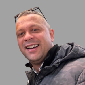 EDUARD MEKADirezione cantieri